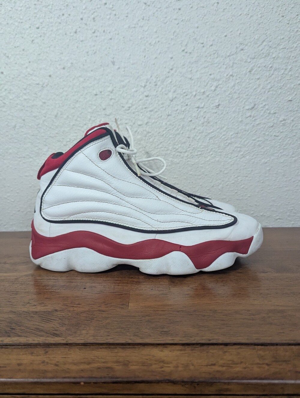 Jordan Boys 7Y White Varsity Red Basketball Shoes Athletic Sneakers Sports